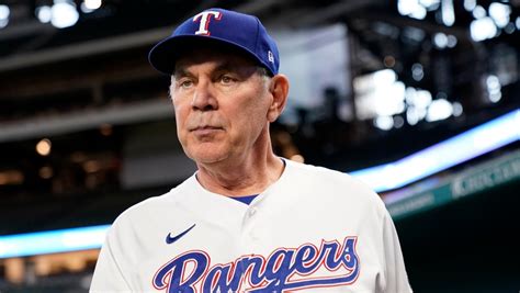 Column: Manager Bruce Bochy’s return to the game with the Texas Rangers is another win for the ‘old dudes’